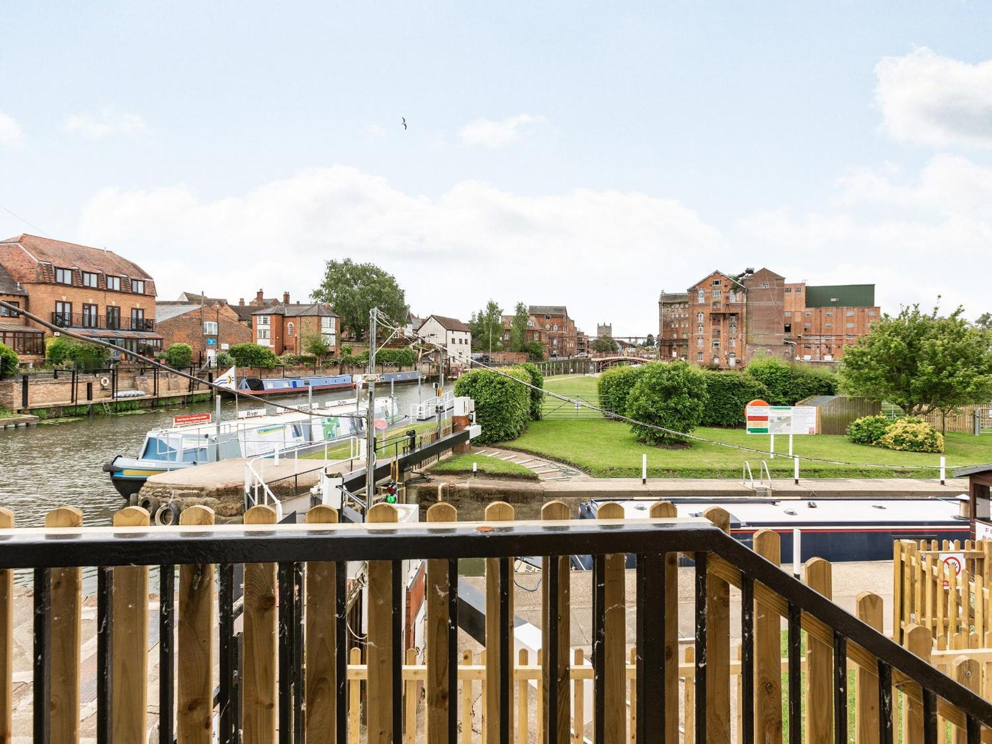 Avon Lock Cottage - Uk34125 Tewkesbury Εξωτερικό φωτογραφία